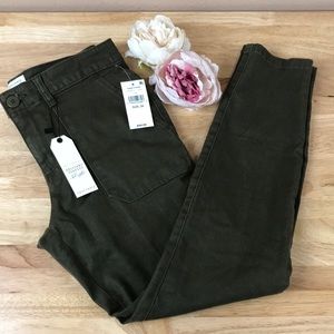 Sanctuary  Green Pocketed Zippered Jeans Size 28
